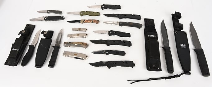 LOT OF SOG & BERETTA FIXED BLADE & FOLDING KNIVES