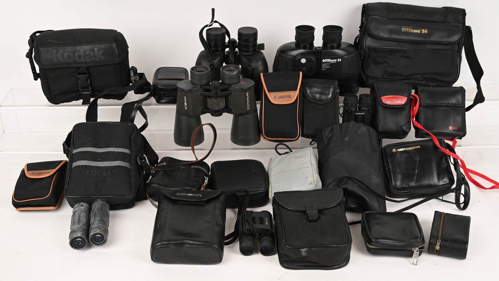 LOT OF 23 BINOCULARS (1 of 7)