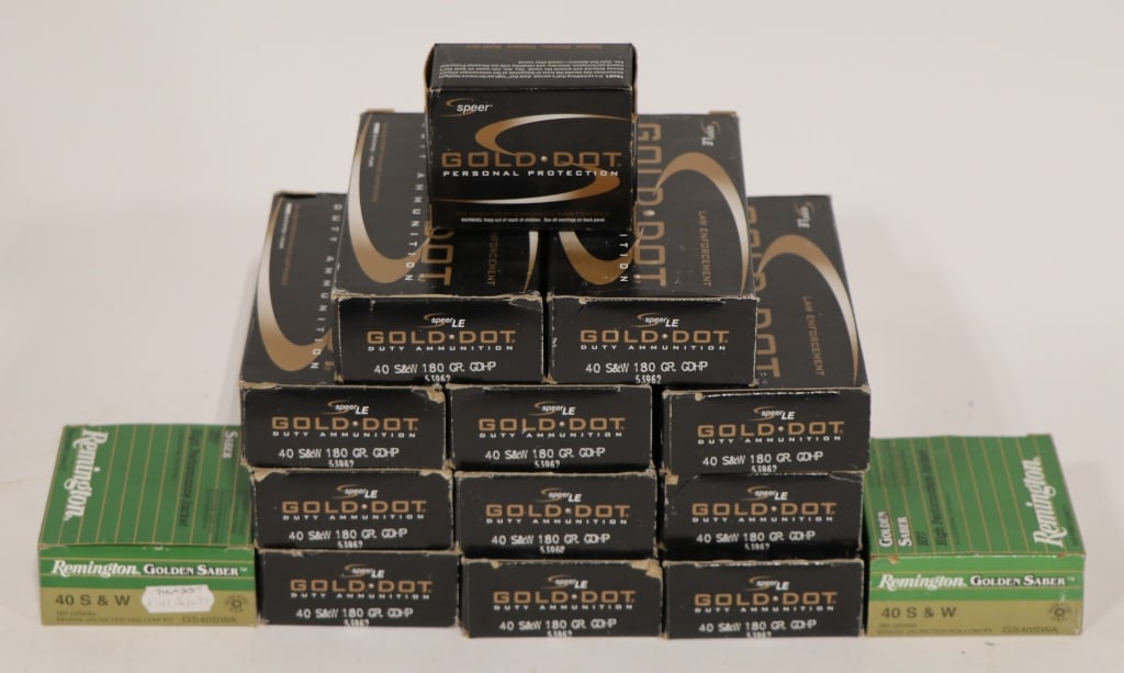 LOT OF 620 ROUNDS OF 40 S&W HOLLOW POINTS: 550 ROUNDS OF SPEER GOLD DOT 180 GR. 20 ROUNDS OF SPEER GOLD DOT 163 GR. 50 ROUNDS OF REMINGTON GOLDEN SABER 165 GR.
