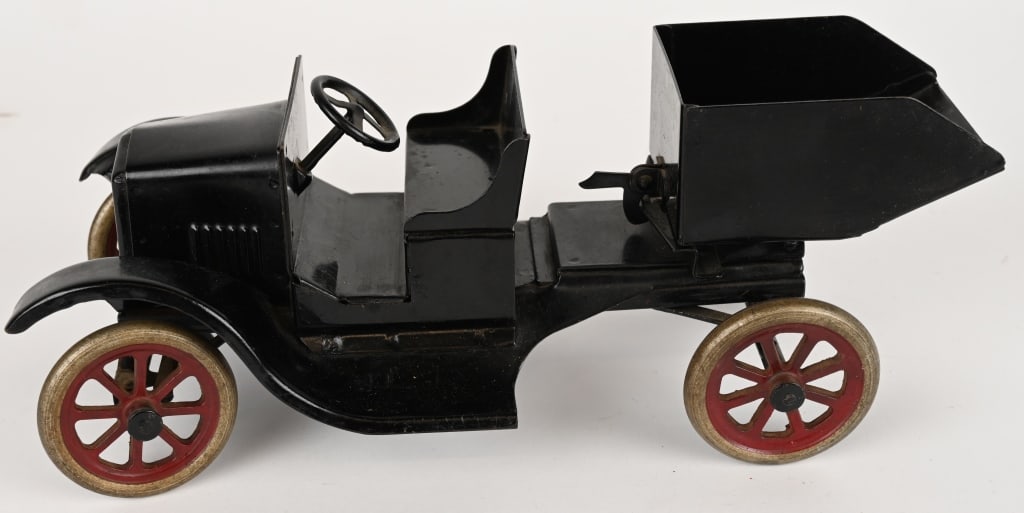 BUDDY L PRESSED STEEL FLIVVER PEANUT DUMP (1 of 6)