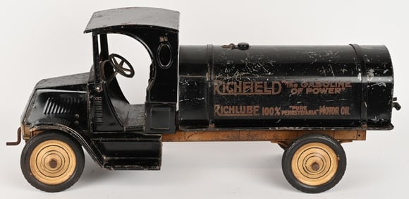 AMERICAN NATIONAL PRESSED STEEL RICHFIELD TRUCK