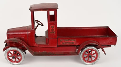 BUDDY L PRESSED STEEL INTERNATIONAL RED BABY