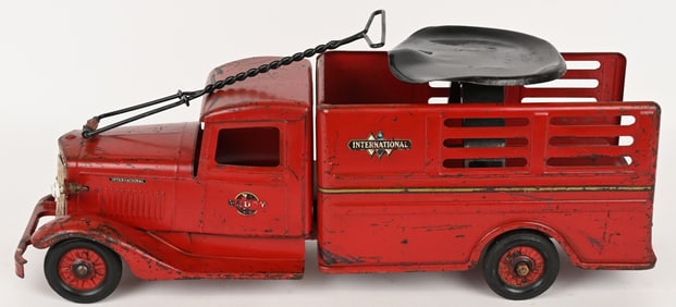 1937 BUDDY L INTERNATIONAL SIT-N-RIDE STAKE TRUCK