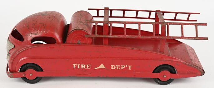 STEELCRAFT ART DECO STREAMLINE FIRE DEPT. TRUCK