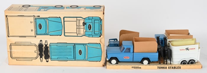 TONKA MINI STABLES SET w/ BOX