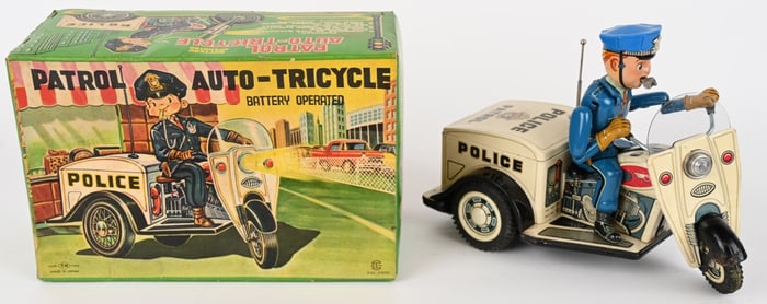 JAPAN BATTERY OP PATROL AUTO-TRICYCLE w/ BOX