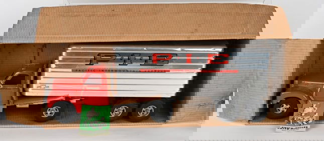 SMITH MILLER PIE SEMI TRUCK w/ BOX