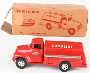 1957 TONKA GAS TRUCK w/ BOX