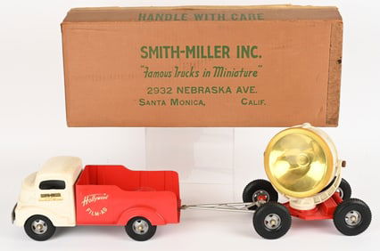 SMITH MILLER HOLLYWOOD FILM AD SEARCHLIGHT w/ BOX