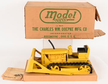 DOEPKE MODEL TOYS CATERPILLAR BULLDOZER w/ BOX