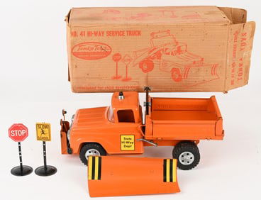 1959 HI-WAY SERVICE TRUCK & SIGNS w/ BOX