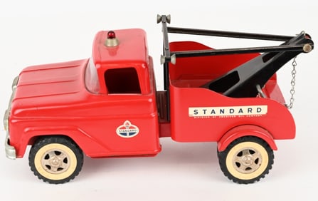 1961 STANDARD WRECKER TRUCK