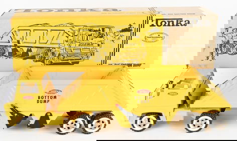 TONKA BOTTOM DUMP w/ BOX