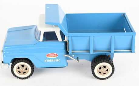1965 TONKA HYDRAULIC DUMP TRUCK