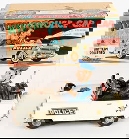 JAPAN BATTERY OP MYSTERY FIRE POLICE CAR w/ BOX