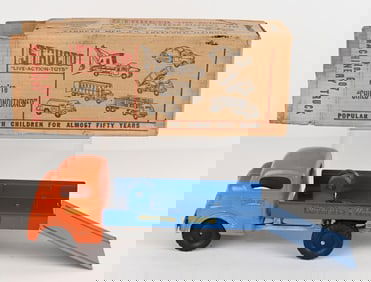 STRUCTO SHOVEL MACHINERY TRUCK w/ BOX