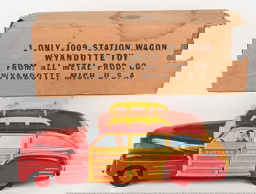 WYANDOTTE STATION WAGON w/ BOX