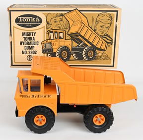 TONKA MIGHTY HYDRAULIC DUMP TRUCK w/ BOX