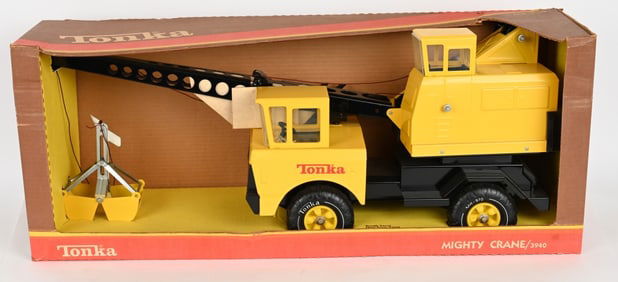 TONKA MIGHTY CRANE w/ BOX