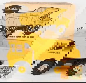 TONKA MIGHTY DUMP w/ BOX