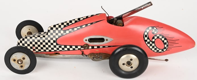 1949 ILG ARROW GAS POWERED TETHER RACE CAR
