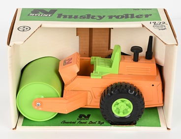 NYLINT HUSKY ROLLER MIB