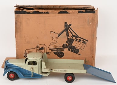 BUDDY L EXCAVATOR TRUCK w/ BOX