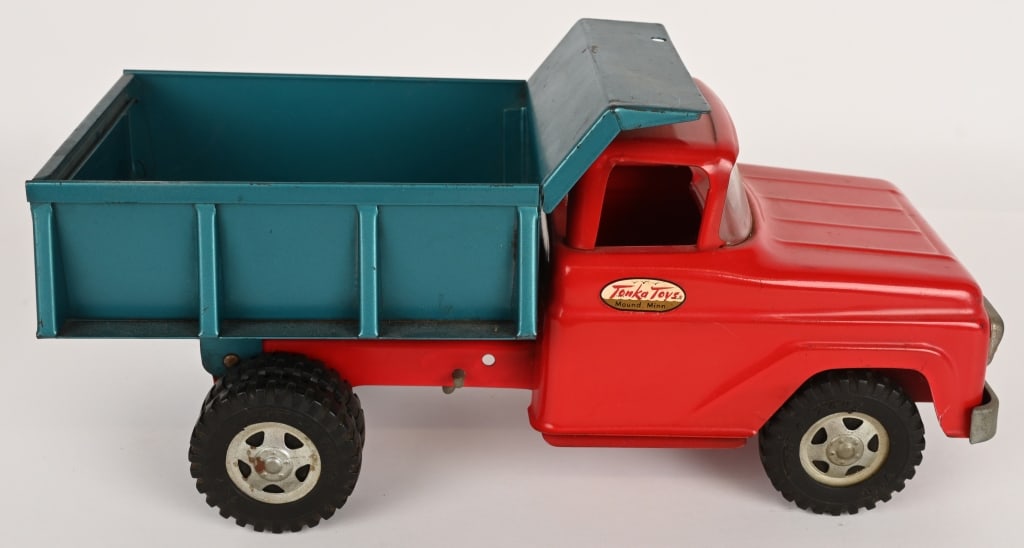 1959 TONKA DUMP TRUCK (1 of 5)