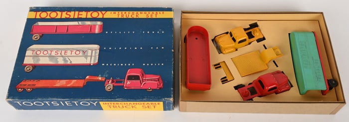 TOOTSIETOY #4900 INTERCHANGEABLE TRUCK SET w/ BOX