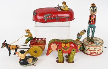 LOT OF TIN TOYS