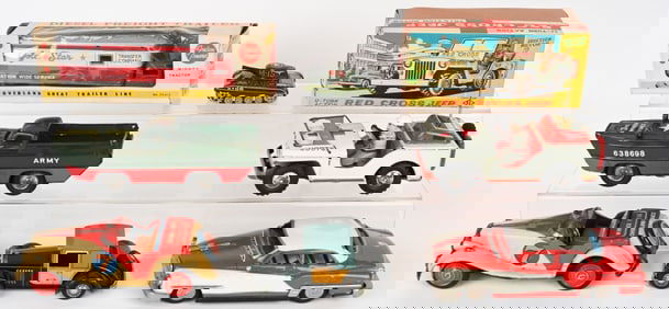 LOT OF JAPAN TIN TOYS