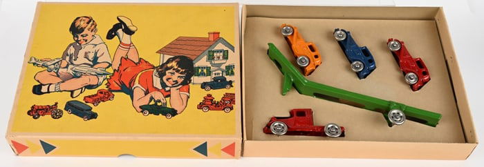 A.C. WILLIAMS CAST IRON AUSTIN CAR HAULER w/ BOX