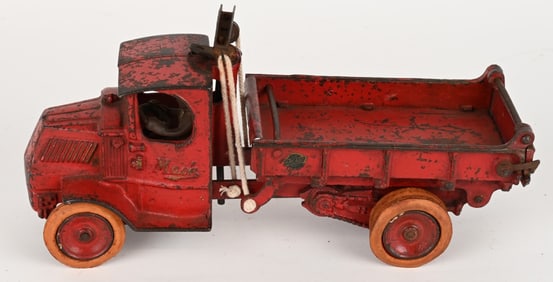 ARCADE CAST IRON MACK T-BAR DUMP TRUCK