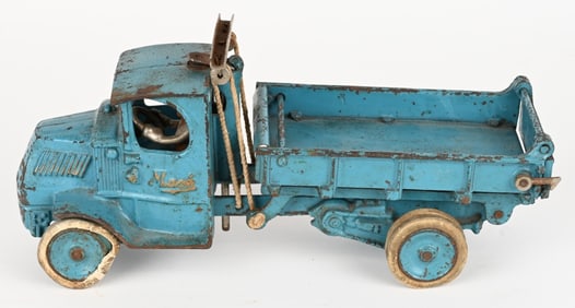 ARCADE CAST IRON MACK T-BAR DUMP TRUCK