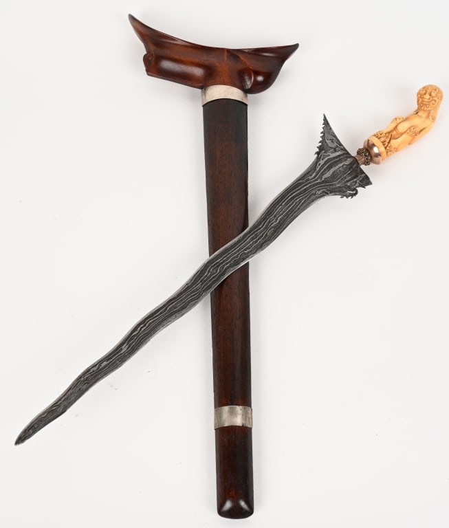 18th CENTURY JAVA OR MADURO FIGURAL KRIS OR KERIS (1 of 8)