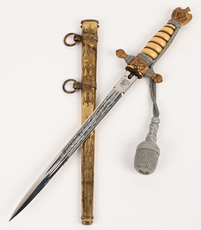 WWII NAZI GERMAN KRIEGSMARINE DAGGER EICKHORN WW2: Roughly 25cm long nickel/silver plated drop forged steel construction stiletto style blade with dual narrow central fullers to each side. Double engraved maker marked Eickhorn. The dagger has a nicely