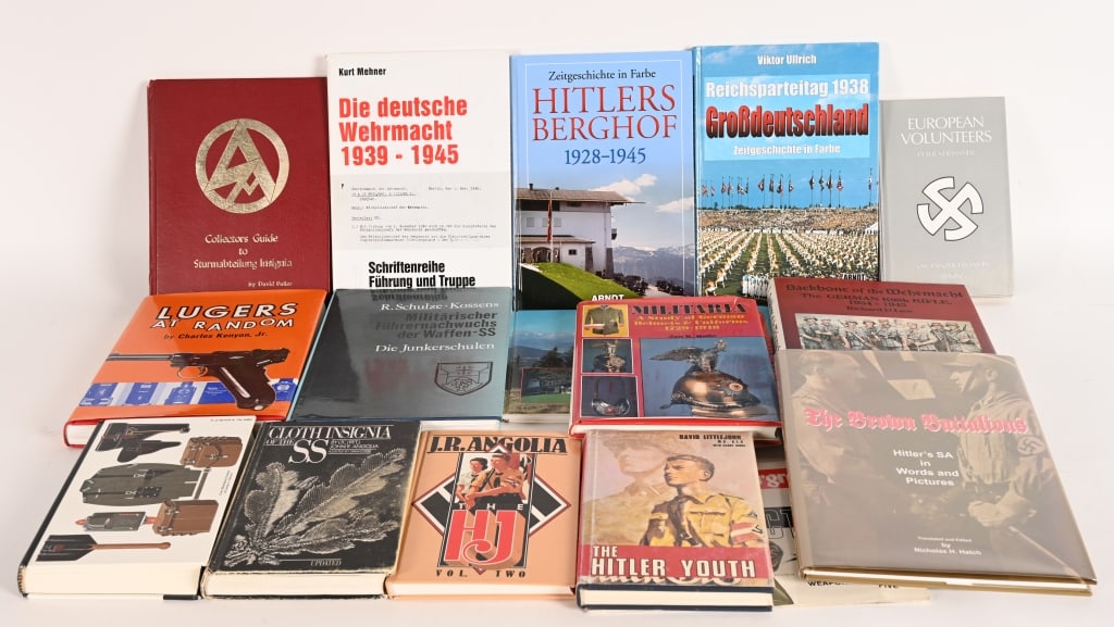 WWII NAZI GERMAN REFERENCE BOOK LOT ARMY SA NSDAP (1 of 5)