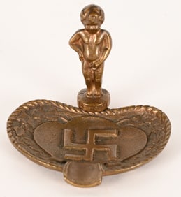 WWII ANTI AXIS NAZI GERMAN ASHTRAY PISS ON HITLER