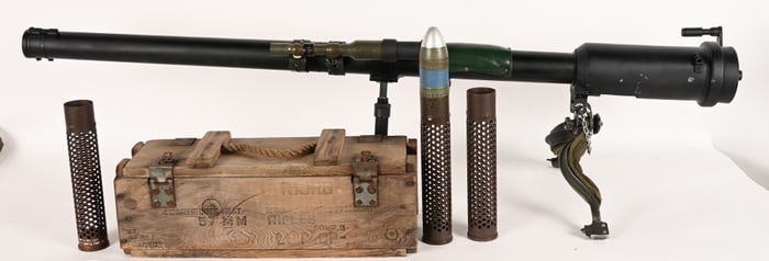 M18 57MM RECOILLESS RIFLE W ACCESSORIES MOUNT