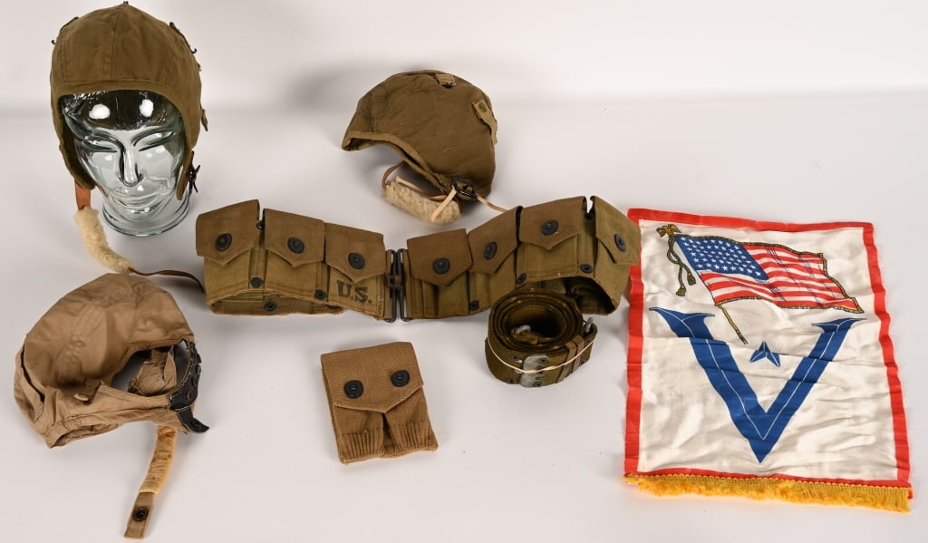WWII US MILITARY LOT FLIGHT HELMET CARTRIDGE BELT (1 of 9)