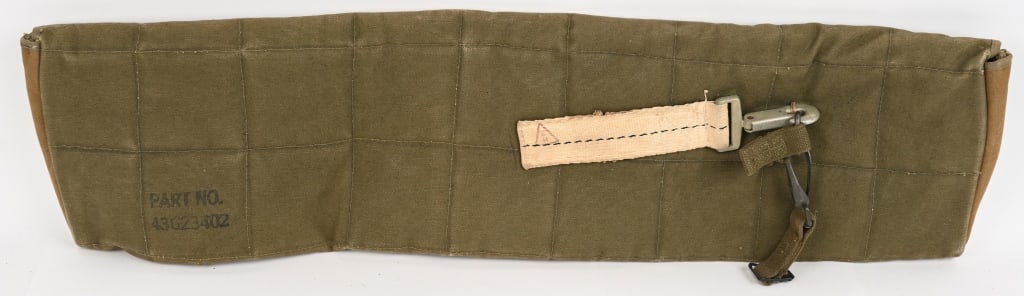WWII US ARMY M1 GARAND PARATROOPER RIFLE CASE WW2: Griswold bag, also called a Cover Jump in heavy canvas OD # 7 was designed to carry an M1 Garand rifle disassembled into three sections: barrel, stock, and trigger group. The bags were also used to ca