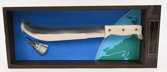 ASTRONAUT M-1 MODEL 1966 NASA KNIFE BY CASE