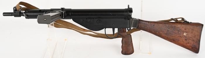 WWII BRITISH STEN MK V DISPLAY SUBMACHINE GUN