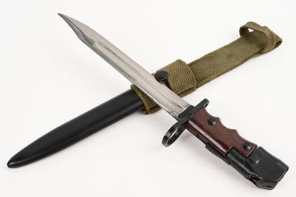 WWII BRITISH No. 7 Mk. 1 LAND BAYONET W FROG WW2