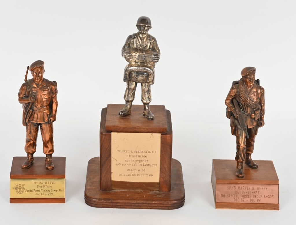 VIETNAM SPECIAL FORCES BRONZE TROPHY STATUE LOT (1 of 8)