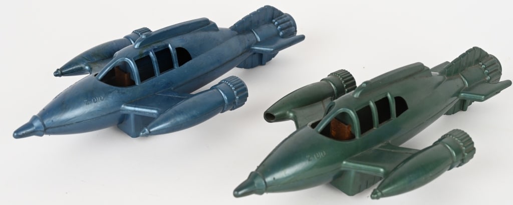 2- MOLDEX SPACE RANGER Z-010 SPACE ROCKET - 2