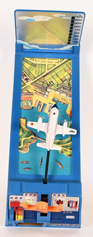 JAPAN BATTERY OP AIRPLANE LANDING GAME w/ BOX - 4