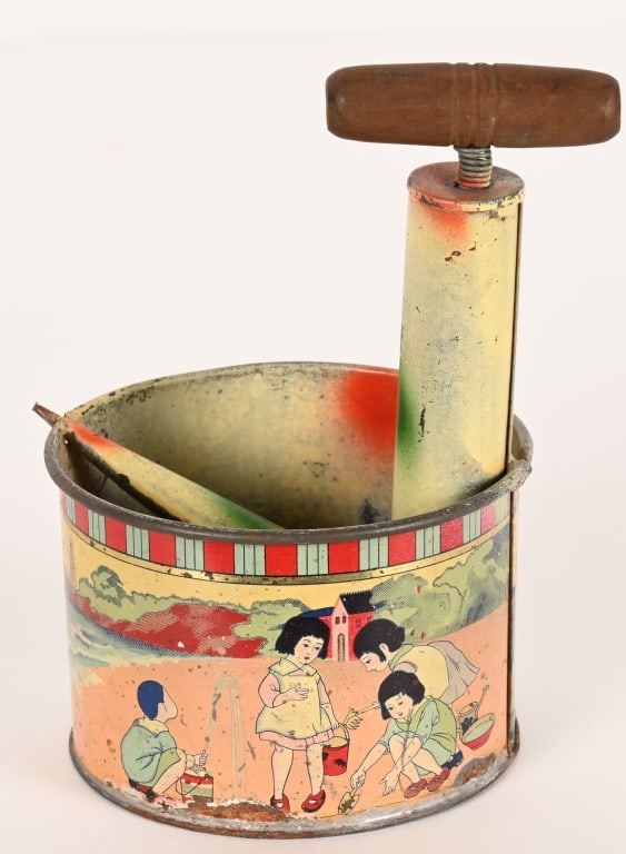 PRE-WAR JAPAN TIN WATER TOY: Early Pre-War Japan Water Toy. All original with nice colors and graphics. 8" Excellent