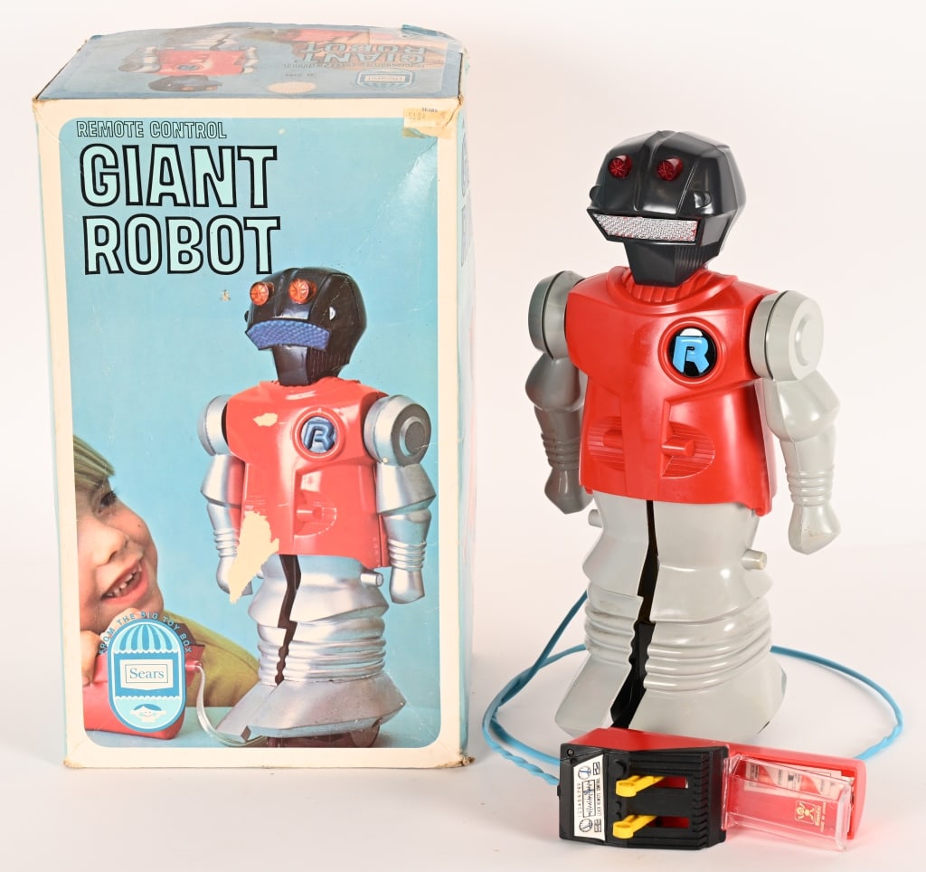 BANDAI BATTERY OP GIANT ROBOT w/ BOX (1 of 7)