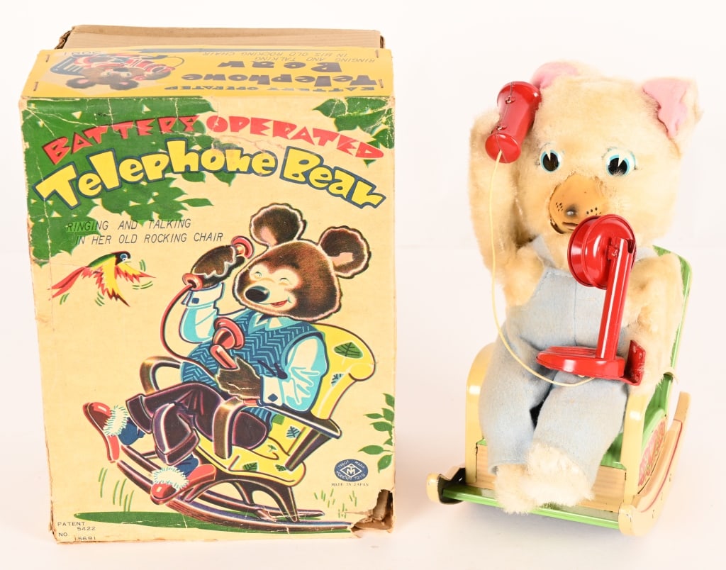 JAPAN Battery Op TELEPHONE BEAR w/ BOX (1 of 8)